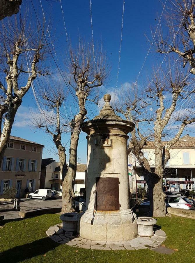 Gite Fa Mille Maison Bleu Robion en Luberon Exterior photo